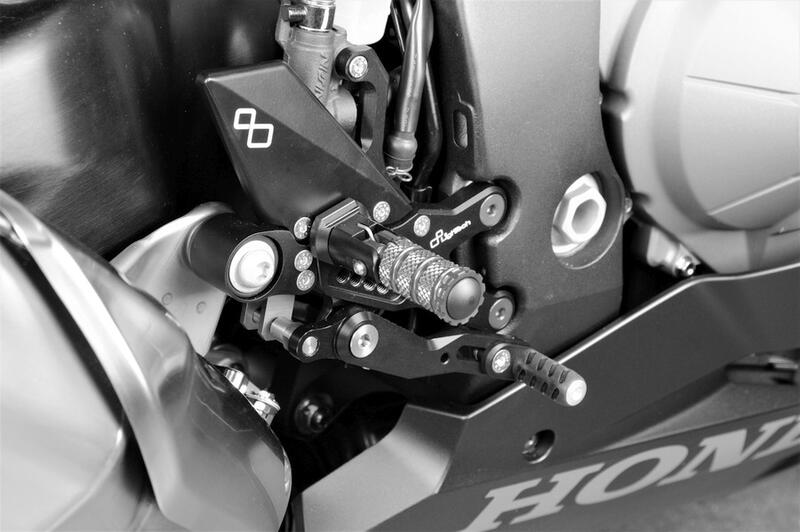 Adjustable Rear Sets With Fixed Foot Pegs for Honda Naturale
